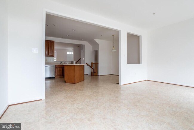 Building Photo - 9314 Penrose St