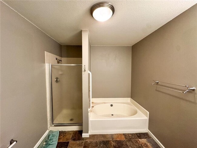 Building Photo - 15565 26th Ave N