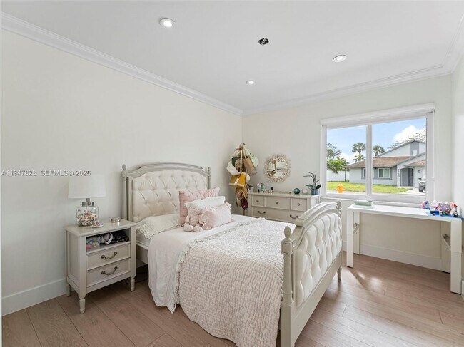 Building Photo - 7753 NW 189th St