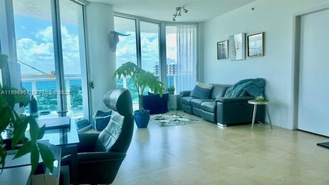 Building Photo - 1881 NE 79th St