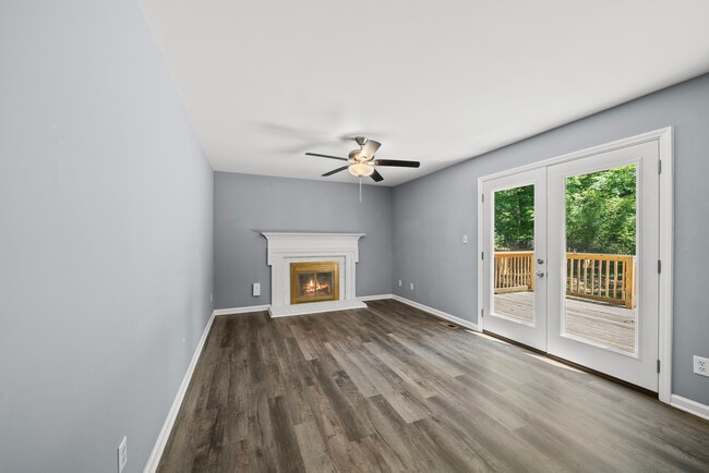Building Photo - 2108 Treverton Pl