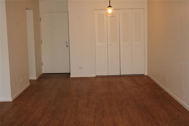 Building Photo - 3900 Roxane Blvd