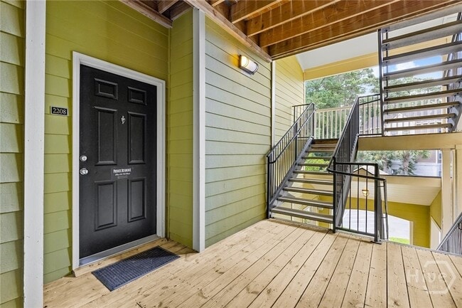 Building Photo - 2208 Walden Park Dr