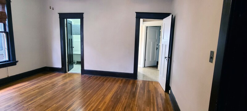 Building Photo - 2217 Belmont Blvd