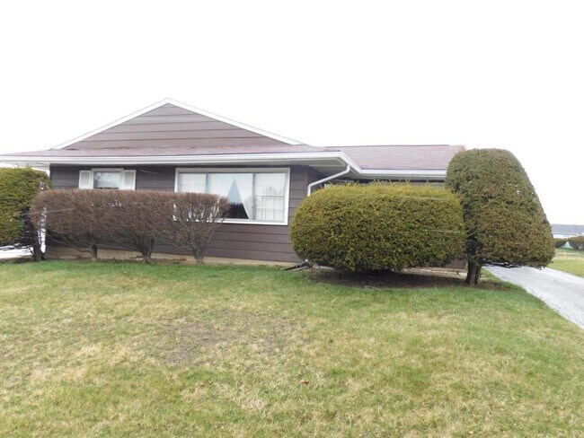 Primary Photo - 56 Wilmette Ln