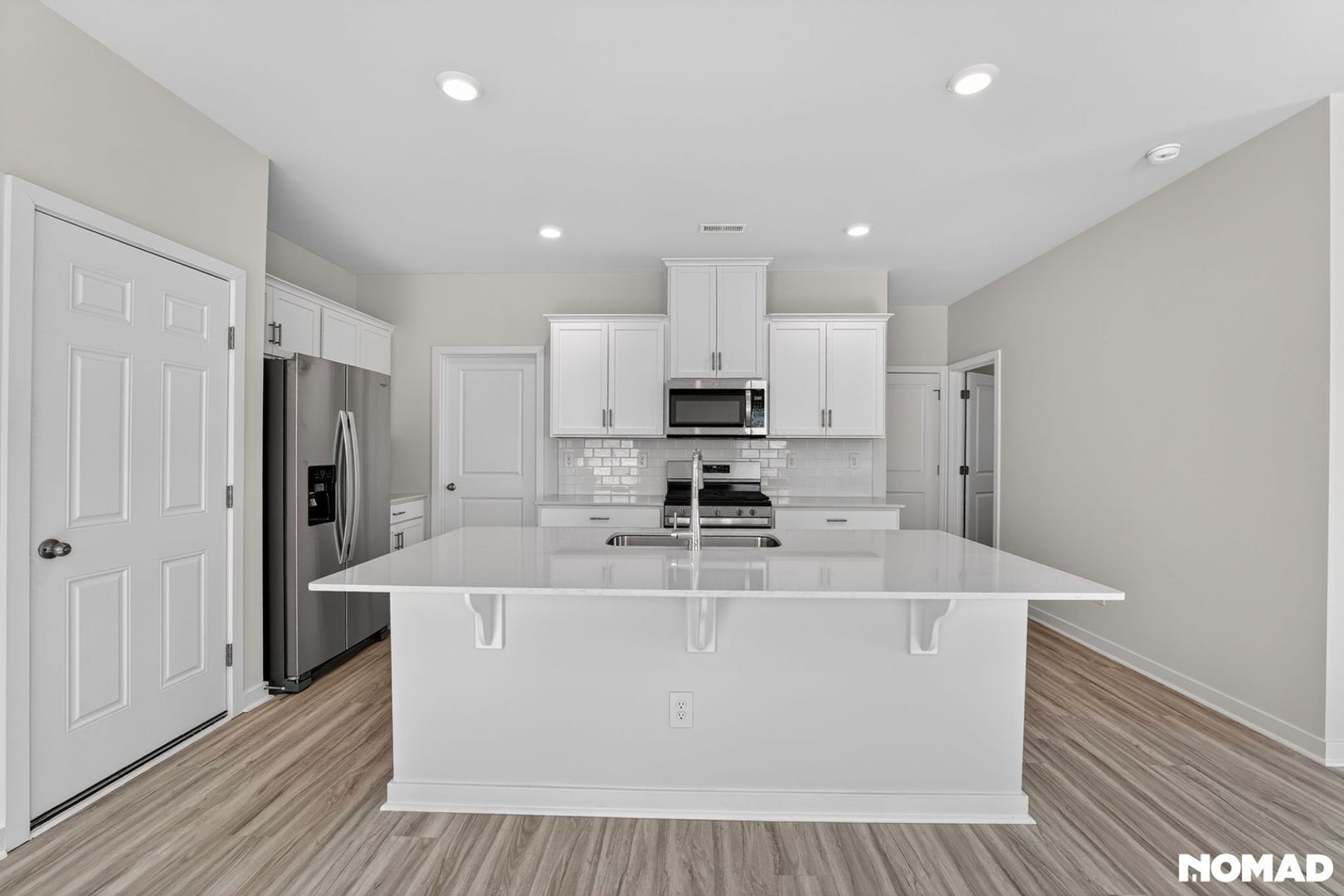 Building Photo - 6609 Barcelona Wy