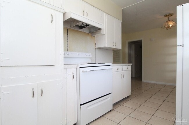 Building Photo - 106 St Regis Dr