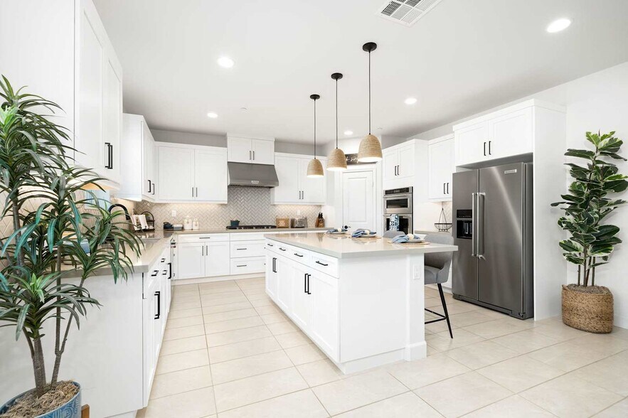 Building Photo - 58132 Aragon Way