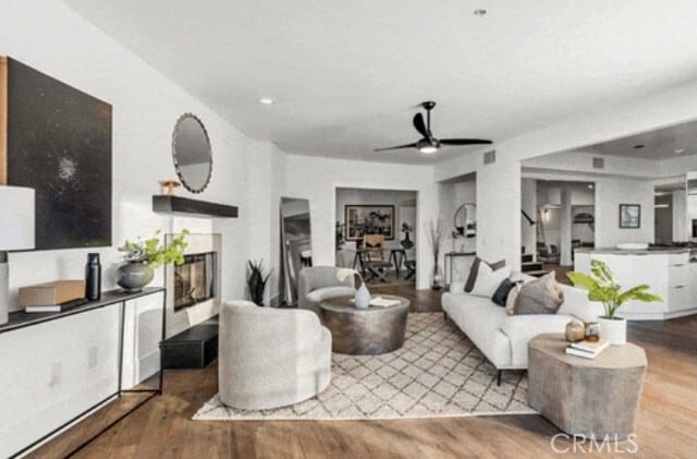 Building Photo - 6422 Weidlake Dr