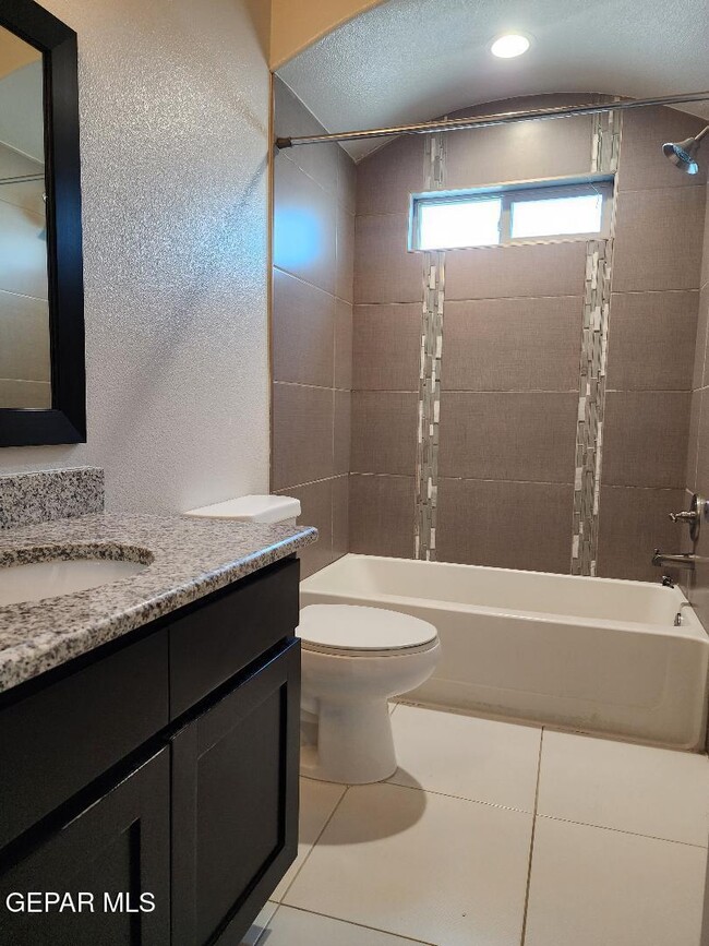 Building Photo - 7857 Enchanted Hls Dr