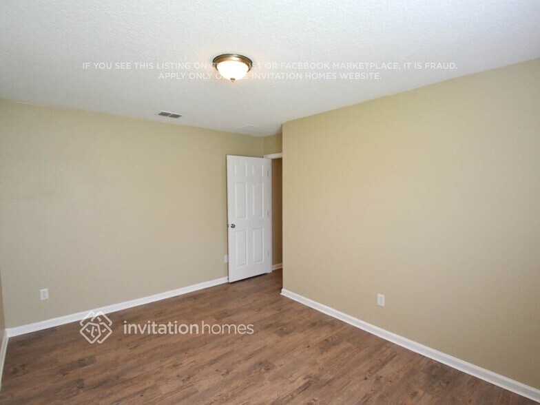 Building Photo - 3023 Bright Eagle Dr