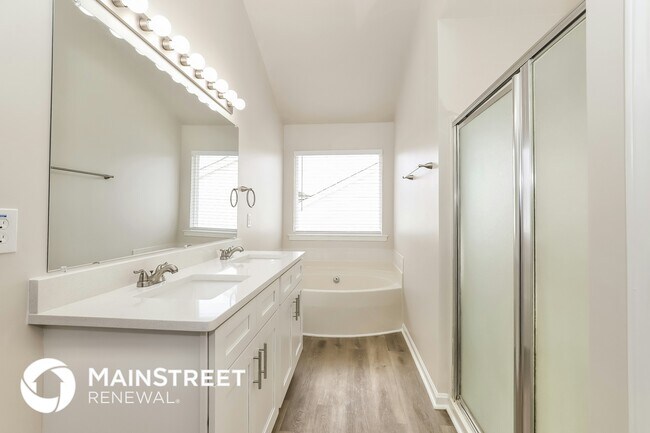 Building Photo - 1910 Brightwood School Rd