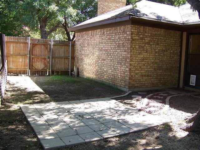 Building Photo - 10828 Tall Oak Dr