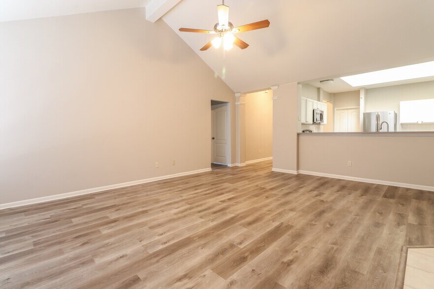Building Photo - 3723 Eagles Nest St