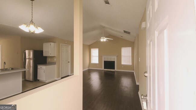Building Photo - 1504 Cain Ct
