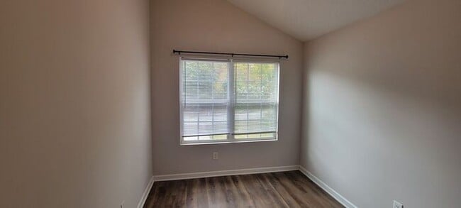 Building Photo - COMING SOON: Renovated 3BR 2BA Home w/ 2-Car Garage • Open-Concept Kitchen in Griffin