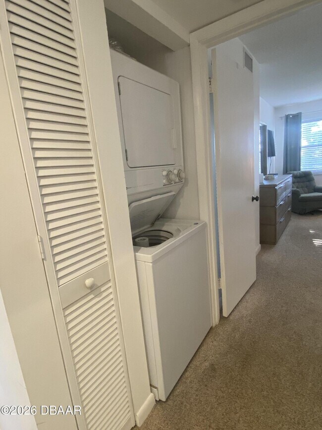 Building Photo - 1571 S Atlantic Ave