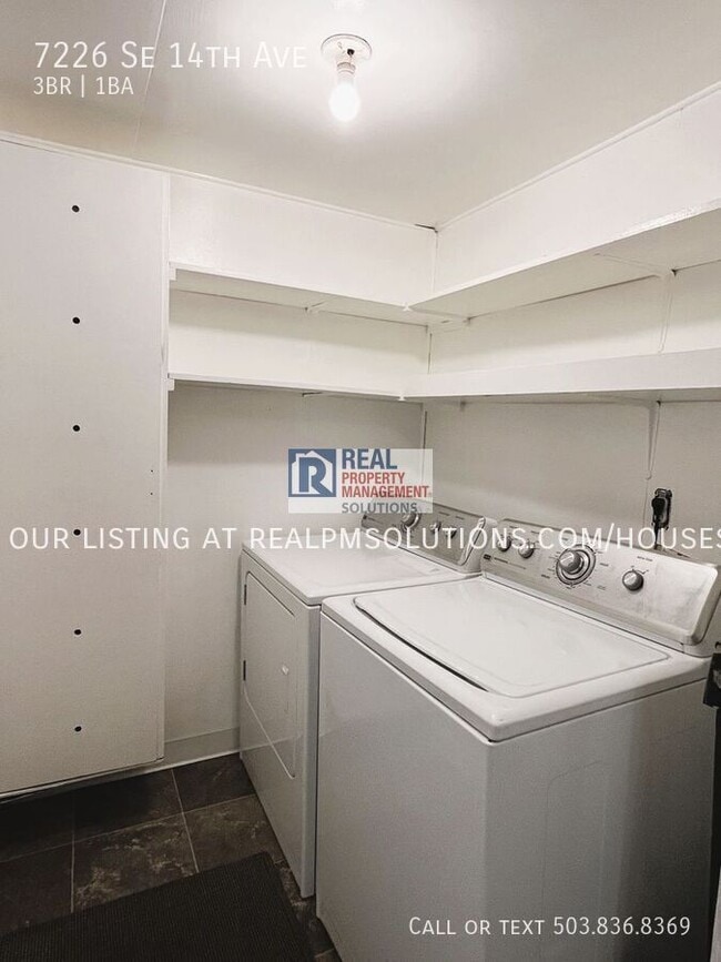 Building Photo - 7226 SE 14th Ave