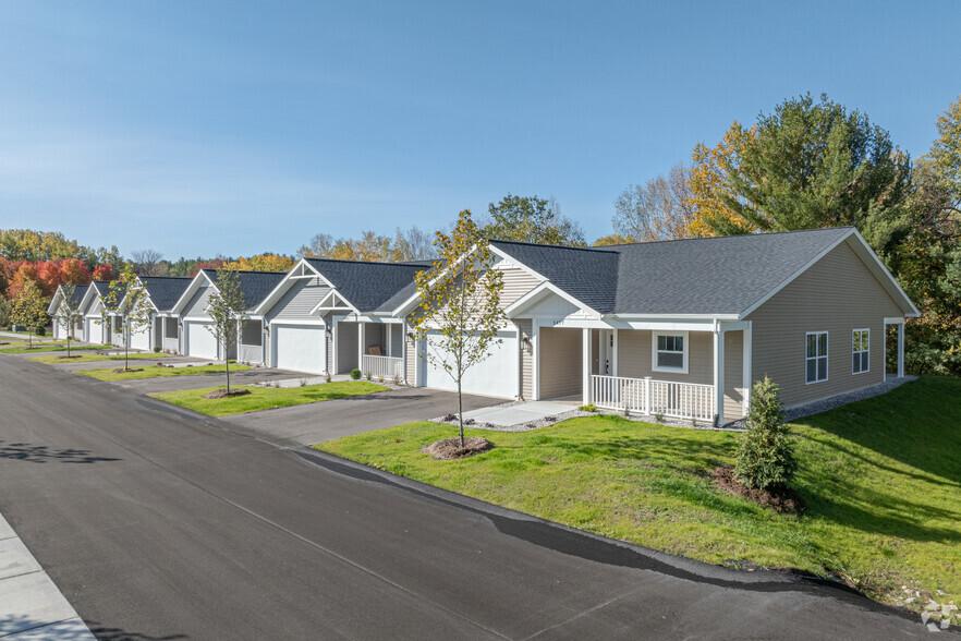 Building Photo - The Flats of Acme Village