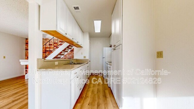 Building Photo - 1877 Dorado Ct