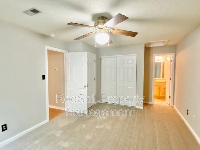Building Photo - 103 Windsor Ln
