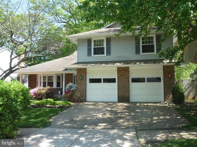 Primary Photo - 7033 Veering Ln
