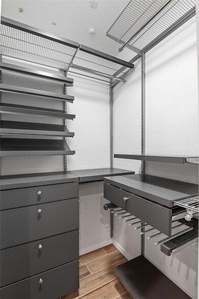 Building Photo - 1104 Durham Dr