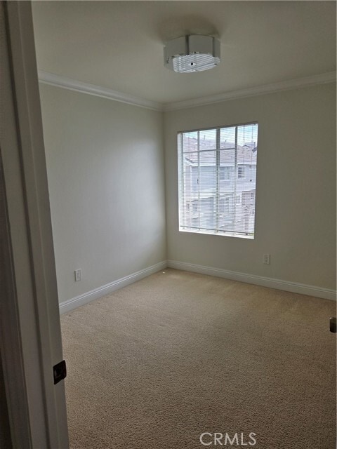 Building Photo - 2800 Plaza del Amo