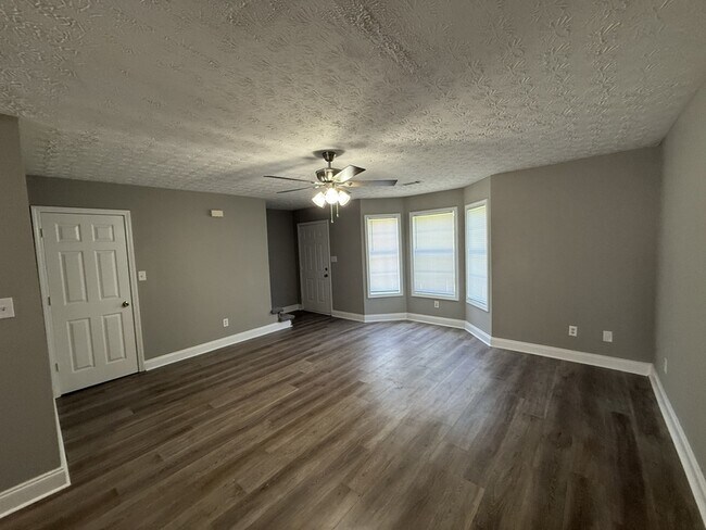 Building Photo - 273 Westchester Cir