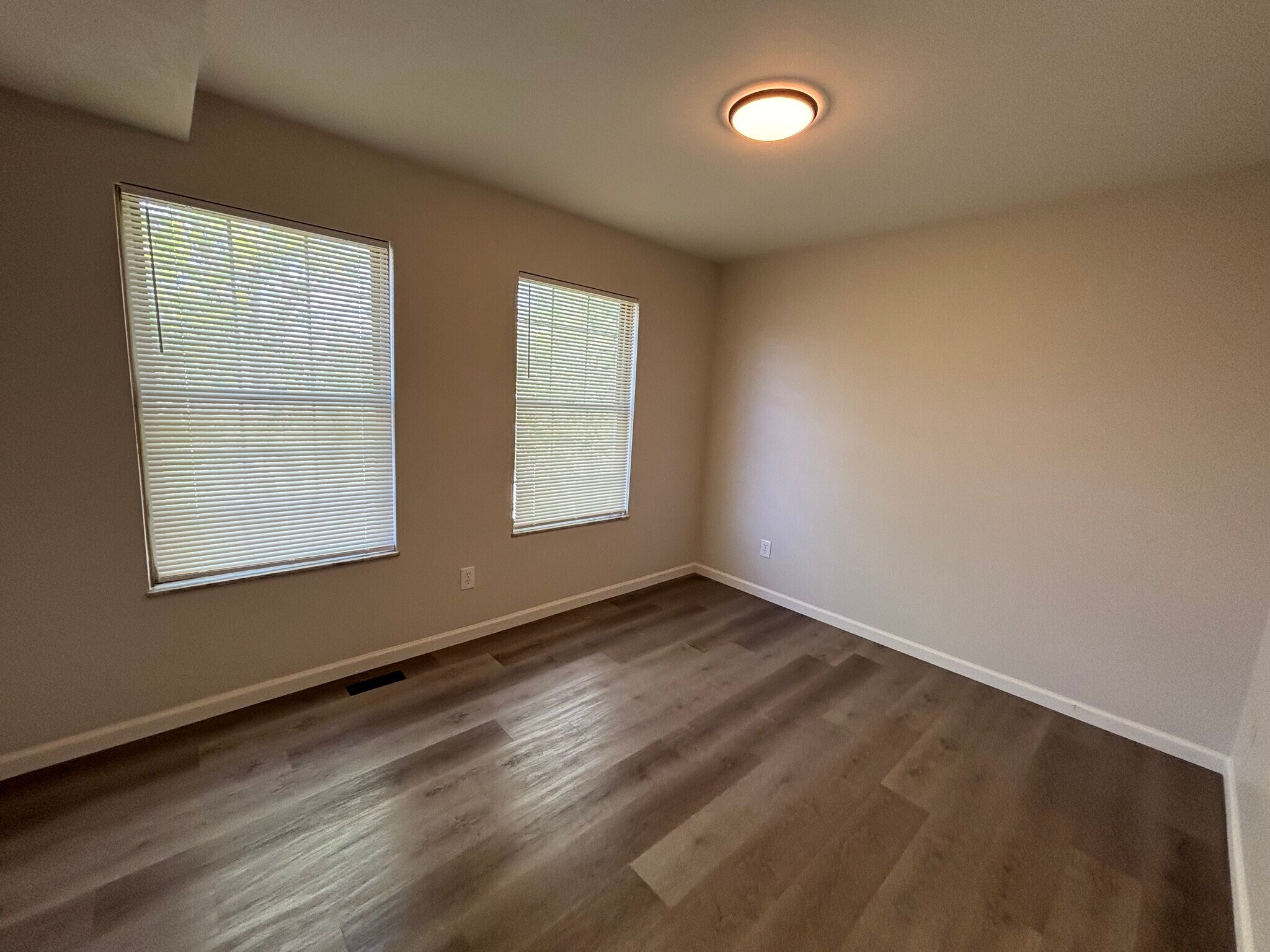 Bedroom 4 - 825 Bernese Ct