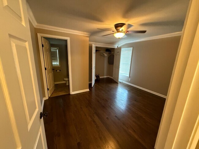 Building Photo - 3125 Hwy 49 E