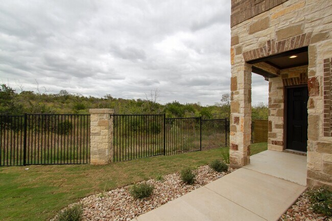Building Photo - Newly Built 3 Bedroom, 2.5 Bath House in Round Rock's University Park Villas