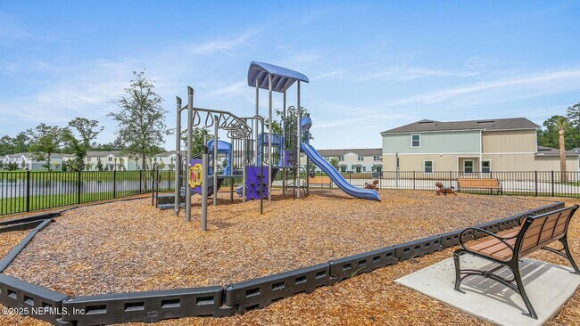 Building Photo - 120 Summer Moon Dr