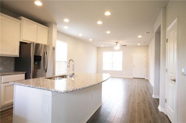 Building Photo - 14110 McCoy Lp