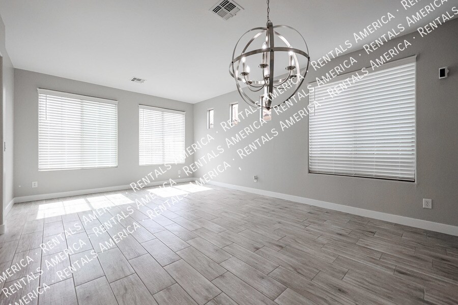 Building Photo - 43232 Wallner Dr