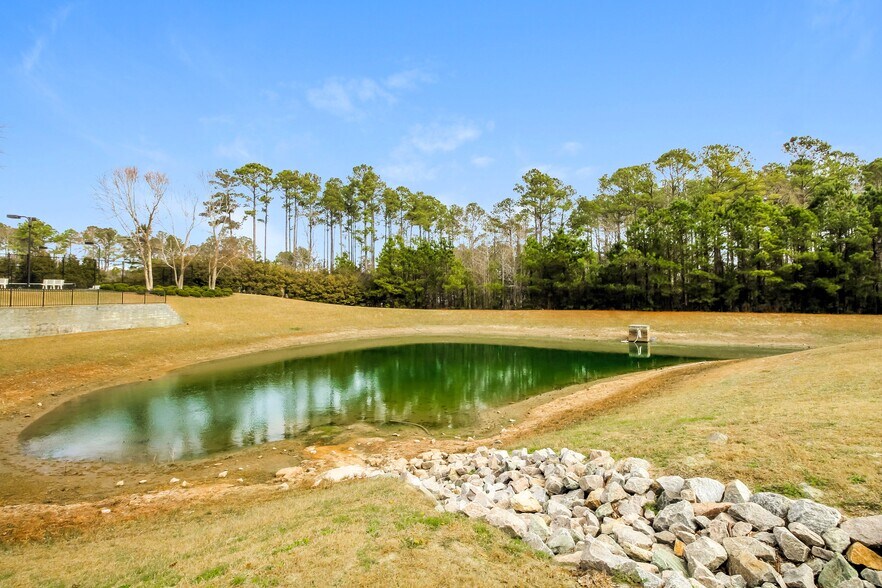 Building Photo - 2517 Upland Cir