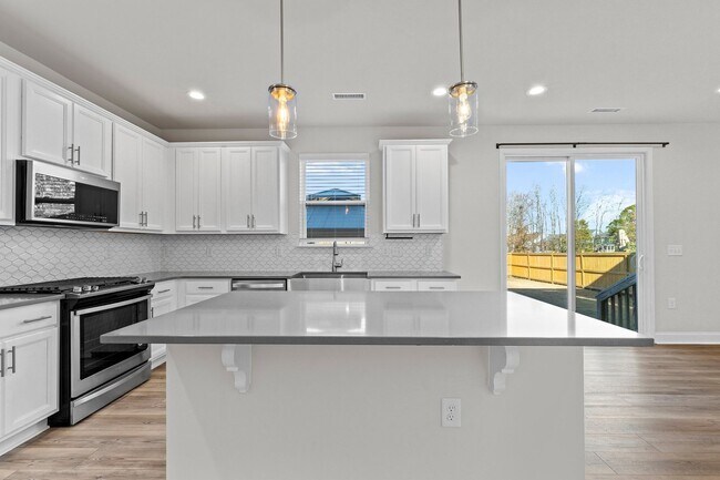 Building Photo - **Beautiful Wendell Falls Home 3/2.5 with Office, Loft & Fenced in Yard**