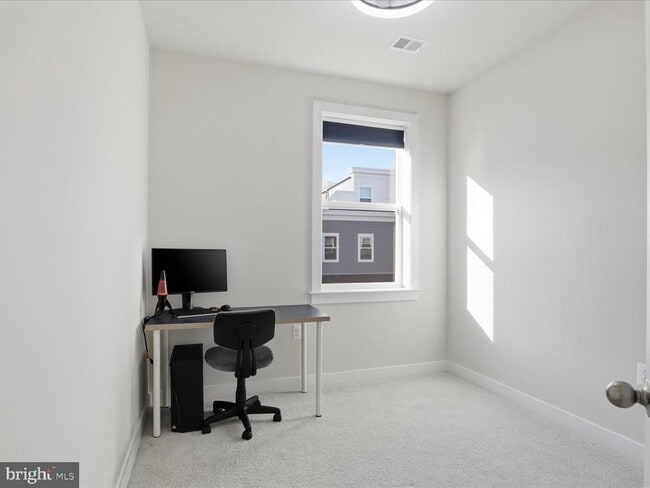 Building Photo - 3595 Aster St