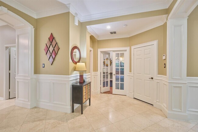 Building Photo - 18 Jester Oaks Pl