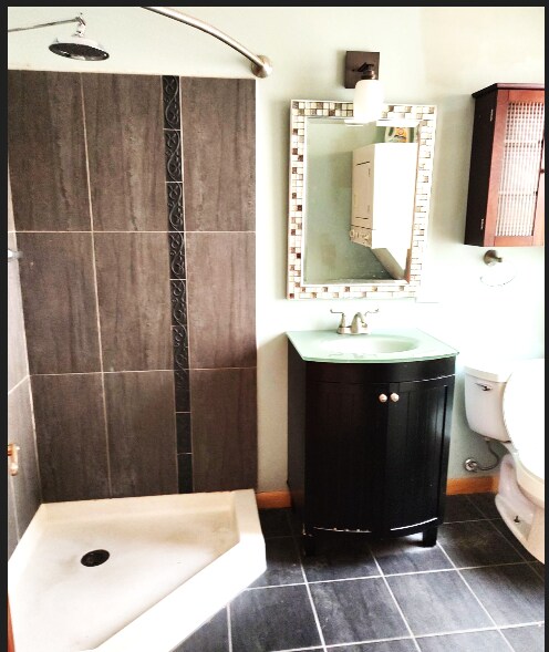 Building Photo - 105 E Main St