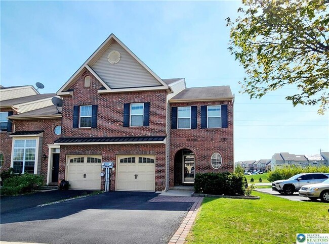 Primary Photo - 257 Blue Sage Dr