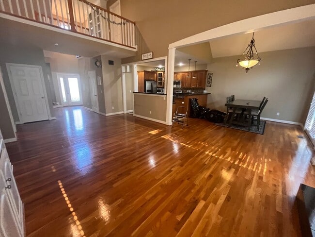 Building Photo - Beautiful 4 Bed in Hamburg!