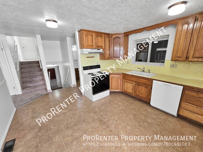 Building Photo - 317 S 300 W