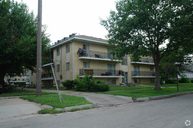 Primary Photo - Capitol View Apartments