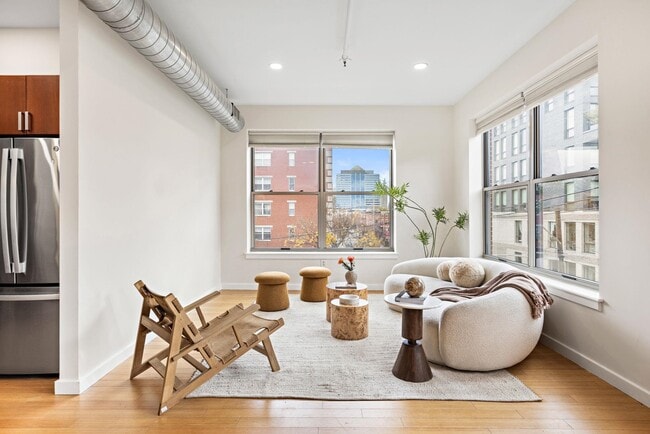 Building Photo - 234 10th St