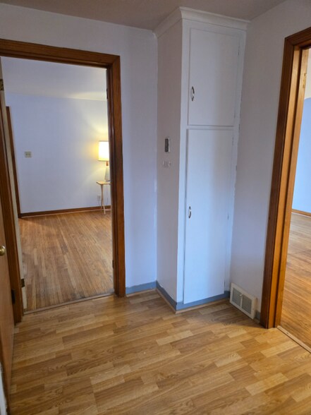 Building Photo - 481 Onondaga St