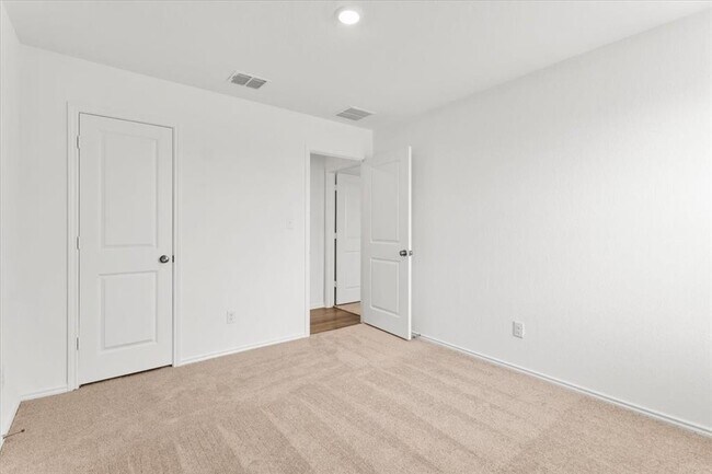 Building Photo - 487 Alamito Ave