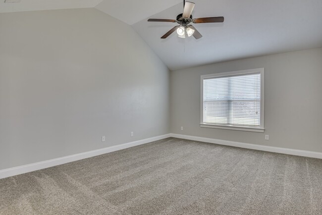 Building Photo - 1721 Dunmore Ave