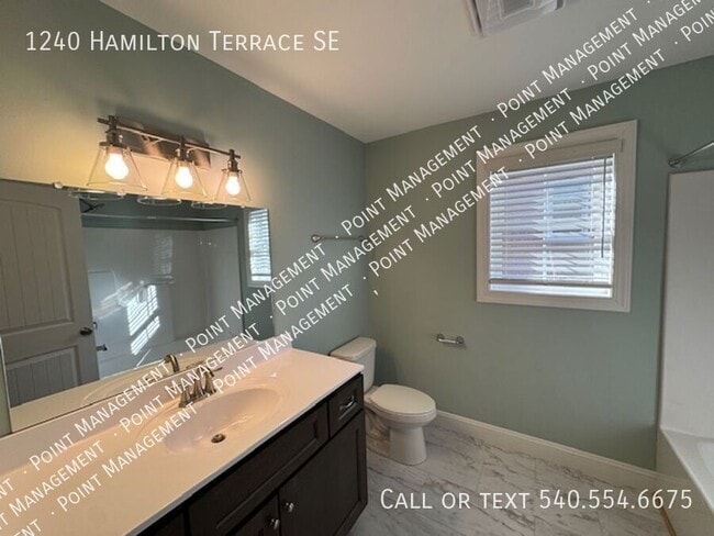 Building Photo - 1240 Hamilton Terrace SE