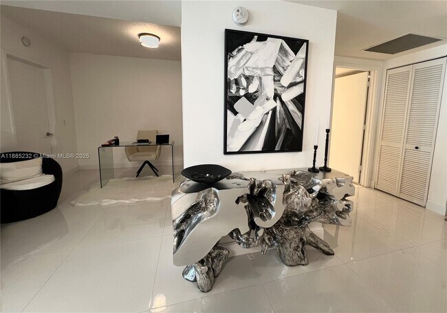 Building Photo - 300 Sunny Isles Blvd